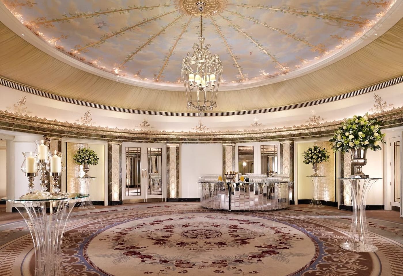 A breathtaking London ballroom: Ballroom, The Dorchester1