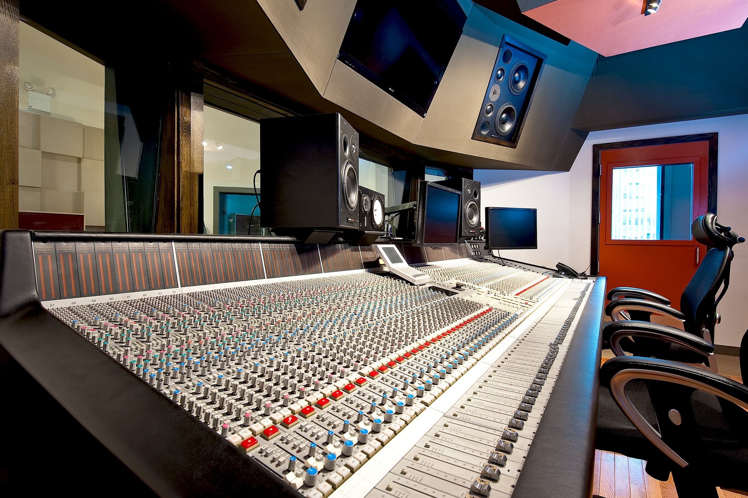 A recording studio in Manhattan with remote technology: Dubway Studios  image 2