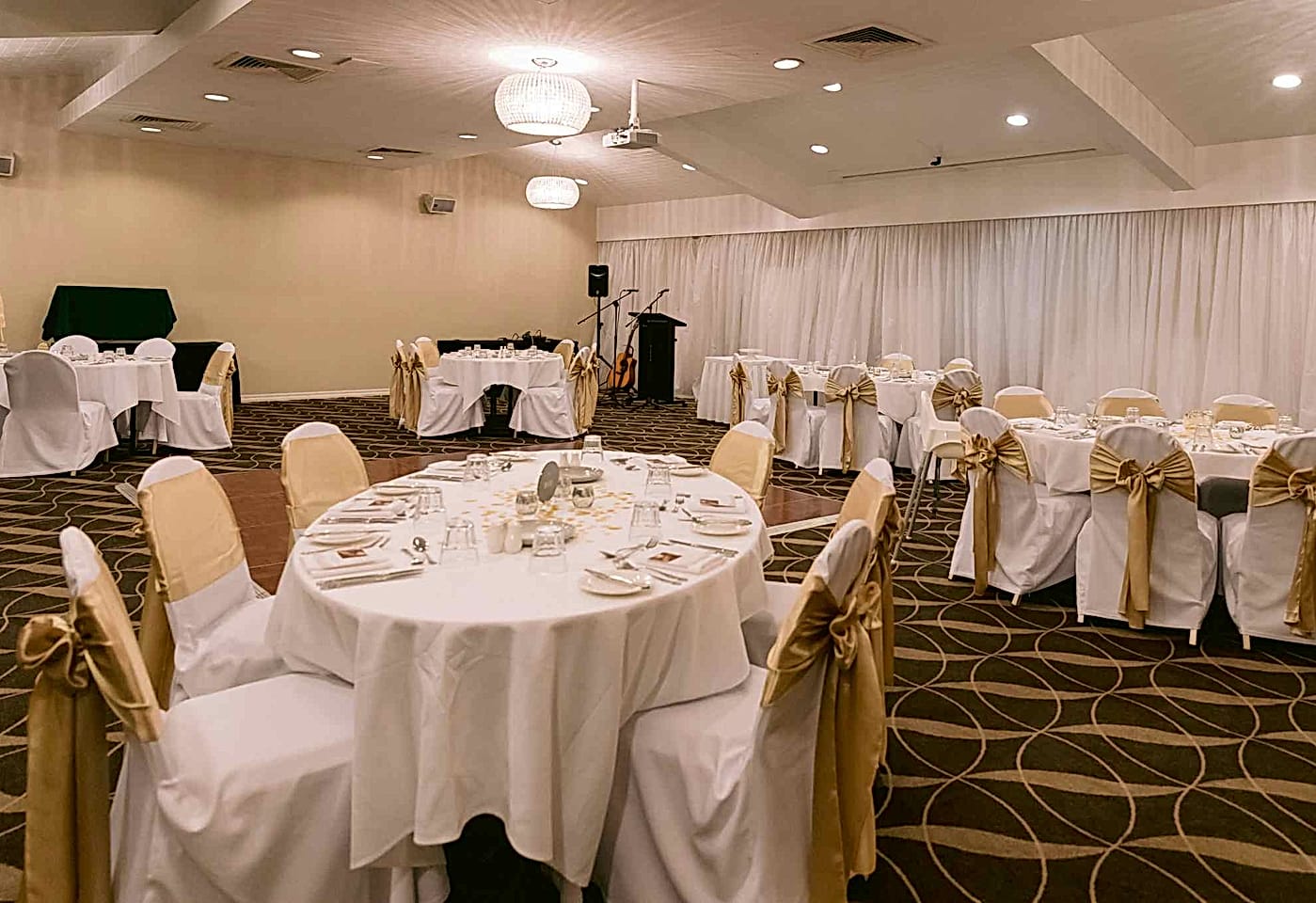 The Elaine Room, The Glen Hotel image 2