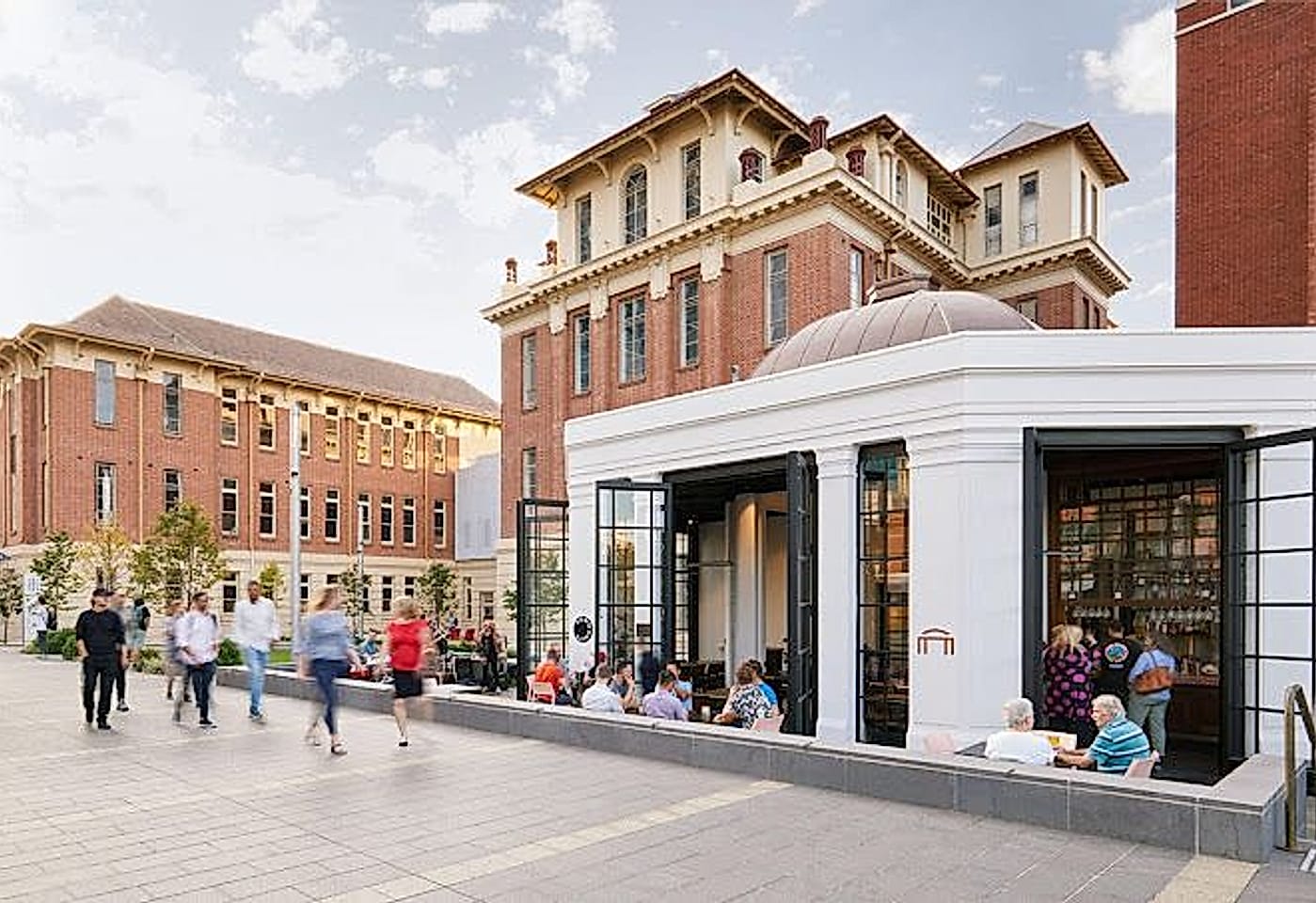 Elevate, Crowne Plaza Adelaide image 3