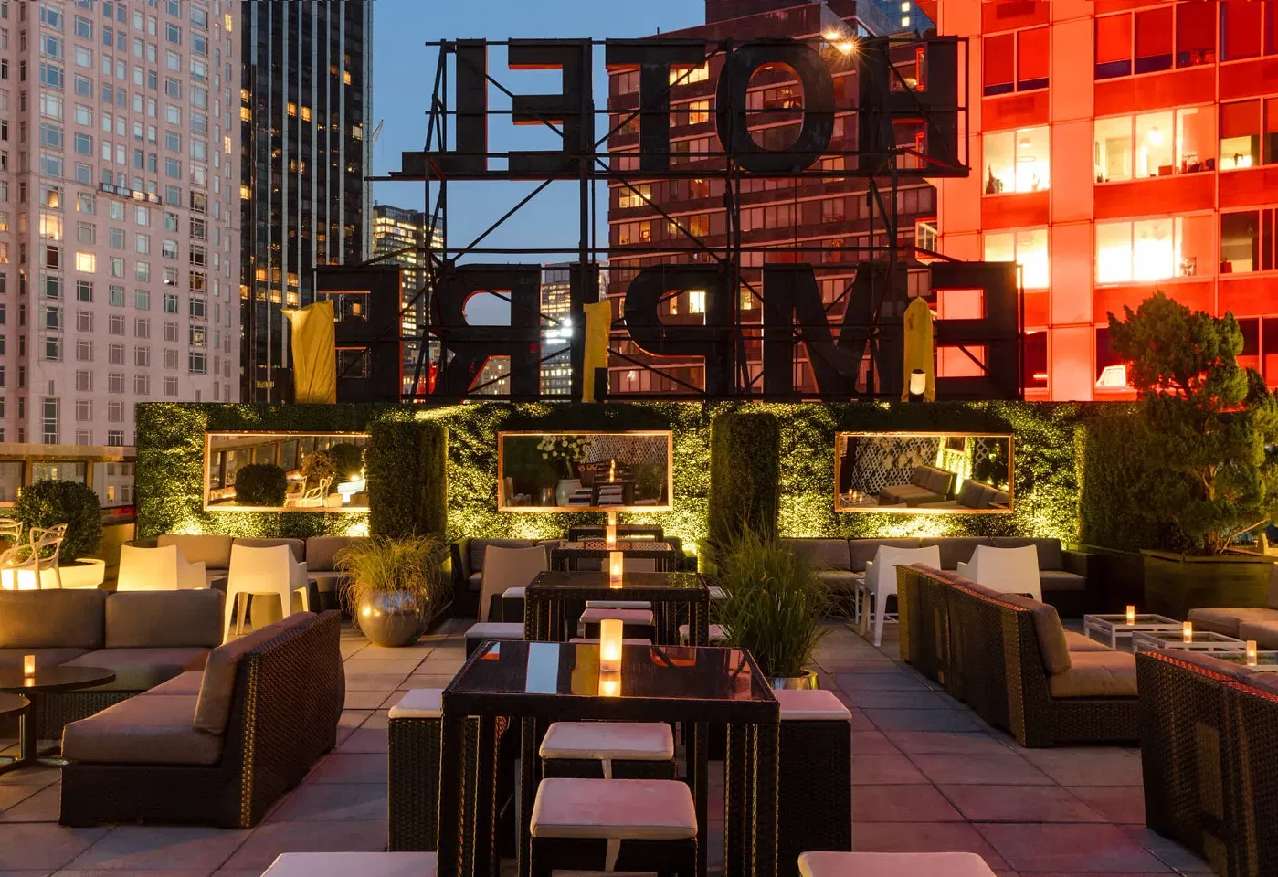 A swanky rooftop for Manhattan’s elite: The Empire Rooftop1
