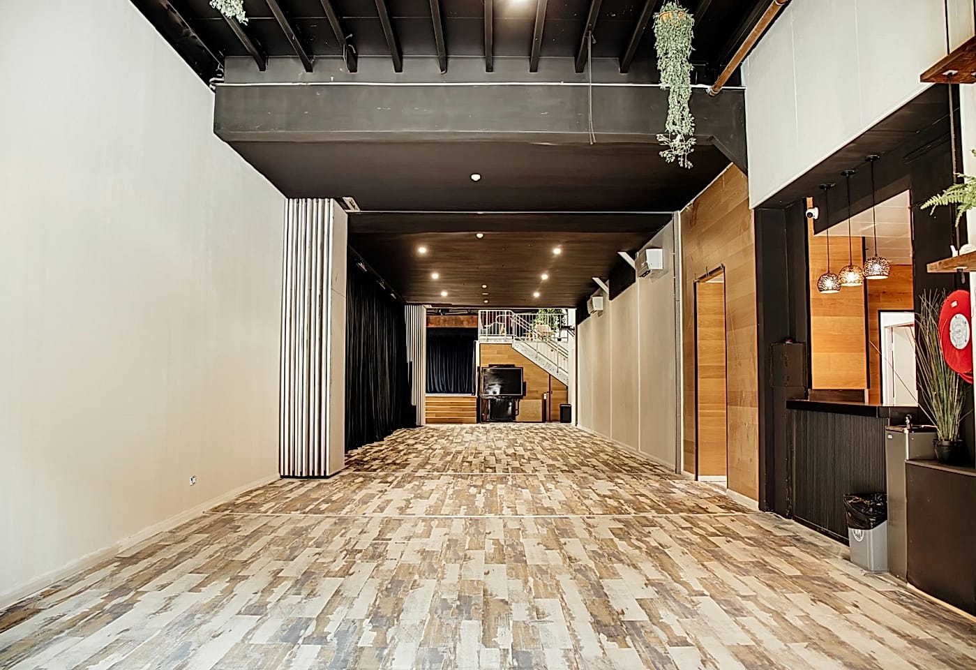 Exclusive Event Hire, 3Danks image 3