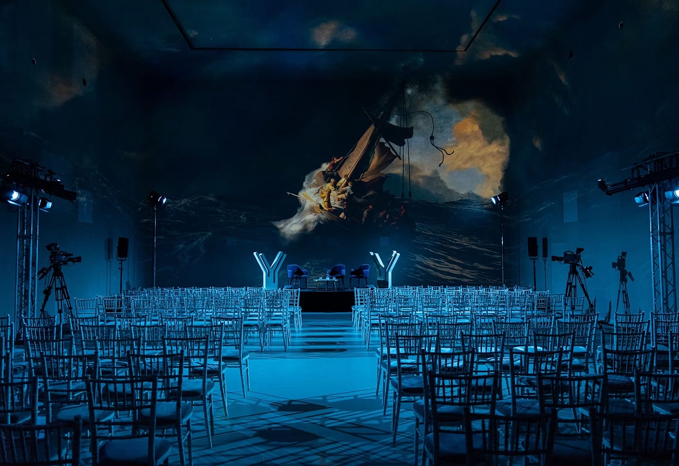 Frameless london exhibition space