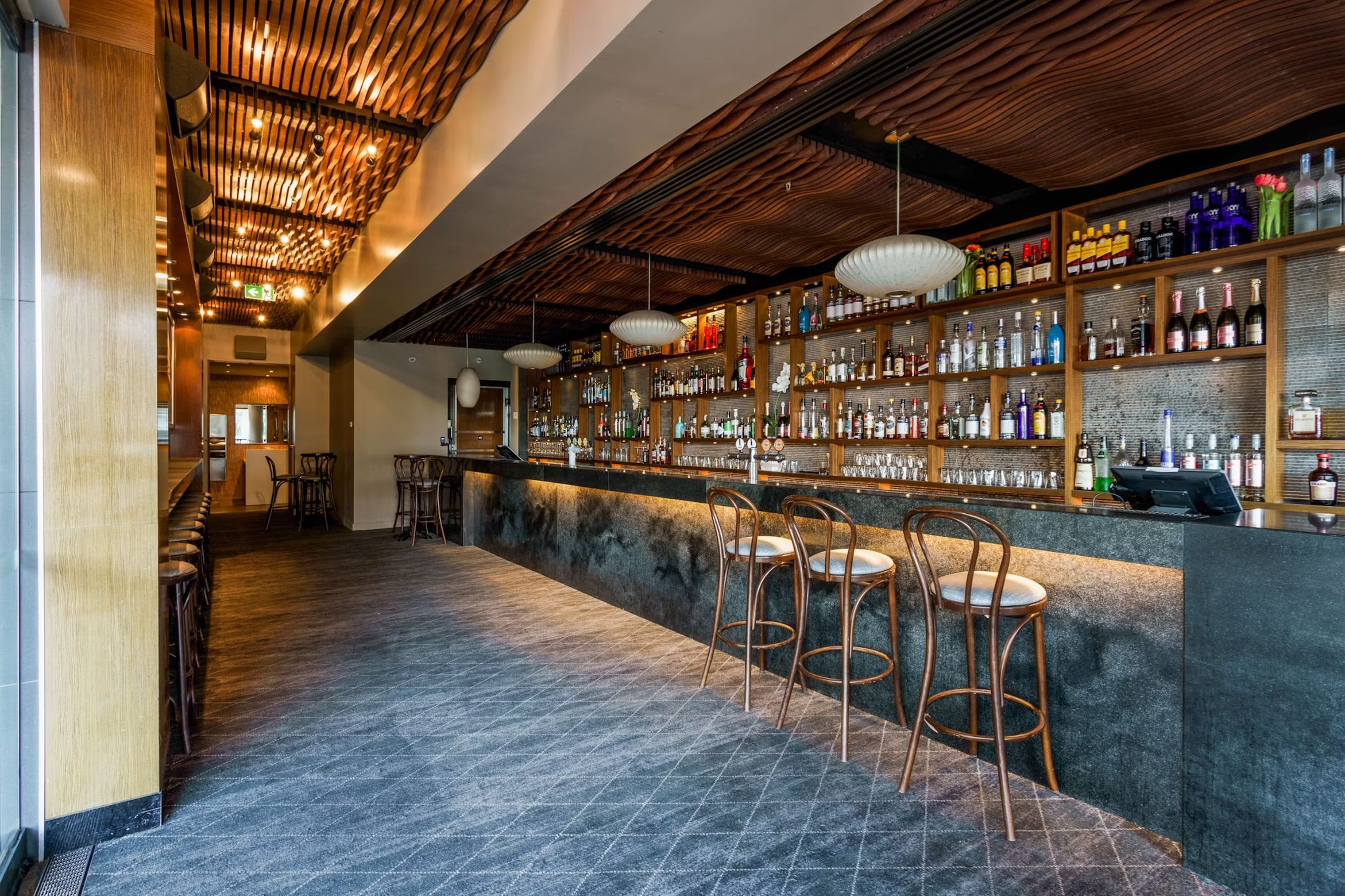 Glamour Bar, Friday's Riverside image 2