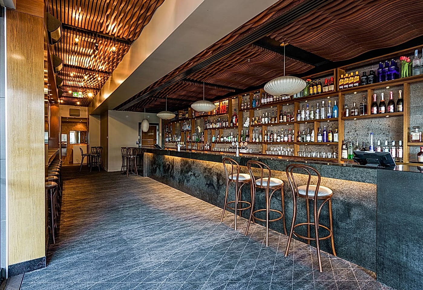 Glamour Bar, Friday's Riverside image 2