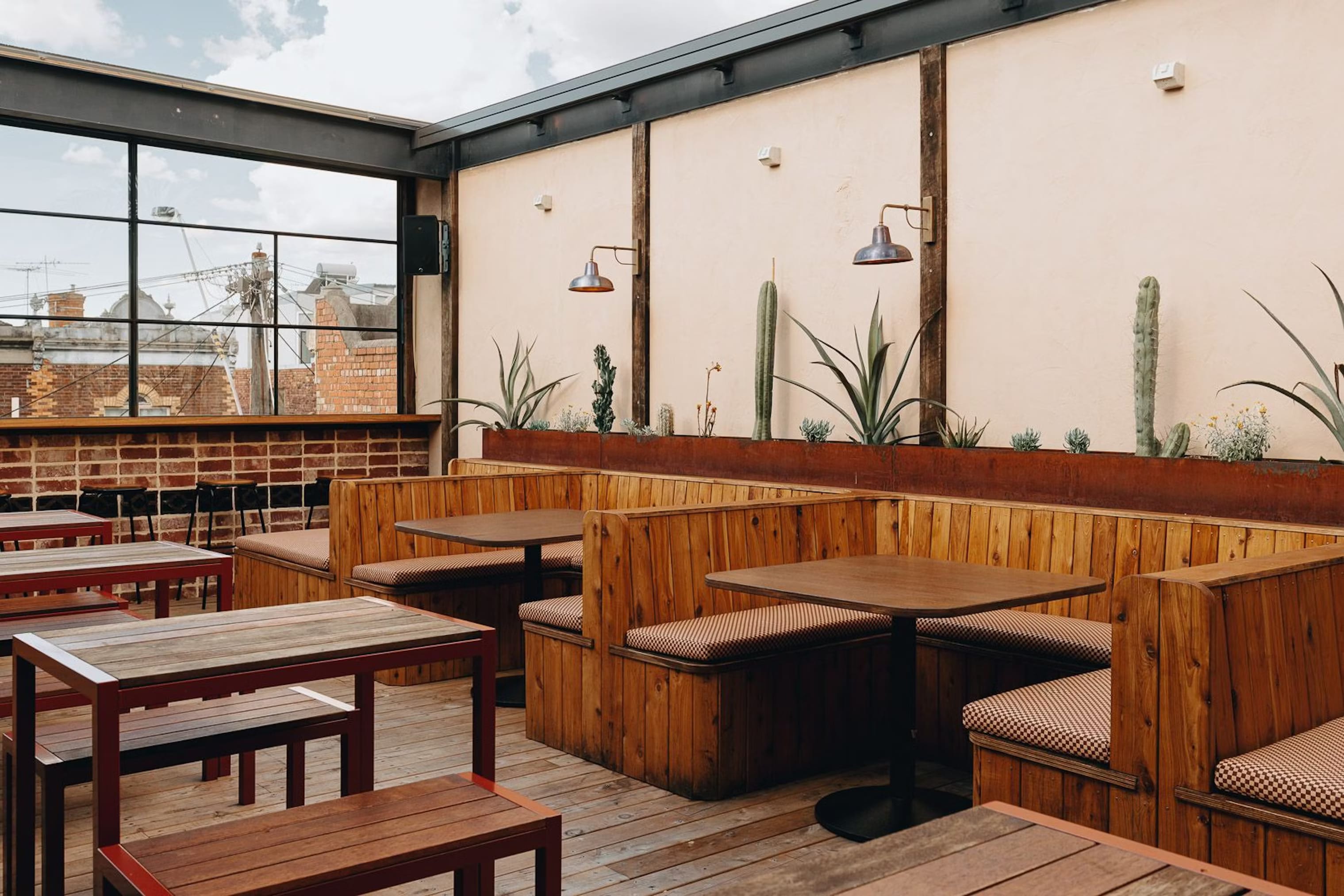 Full Moon Fever Rooftop, Lulie Tavern image 2