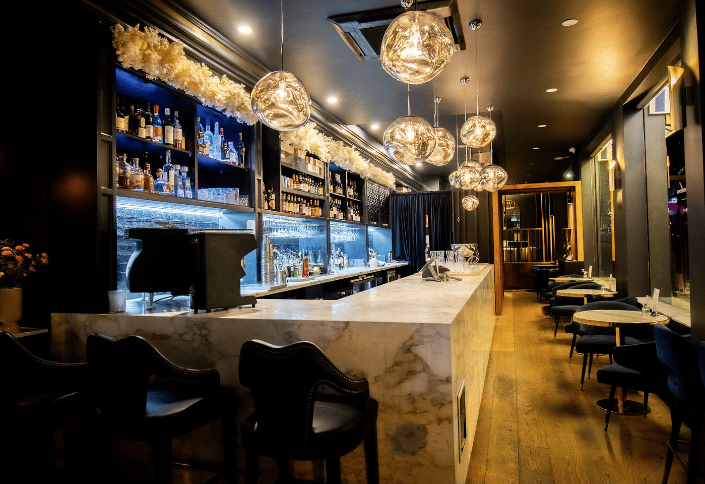 Full Venue, Mr. Chambers image 2