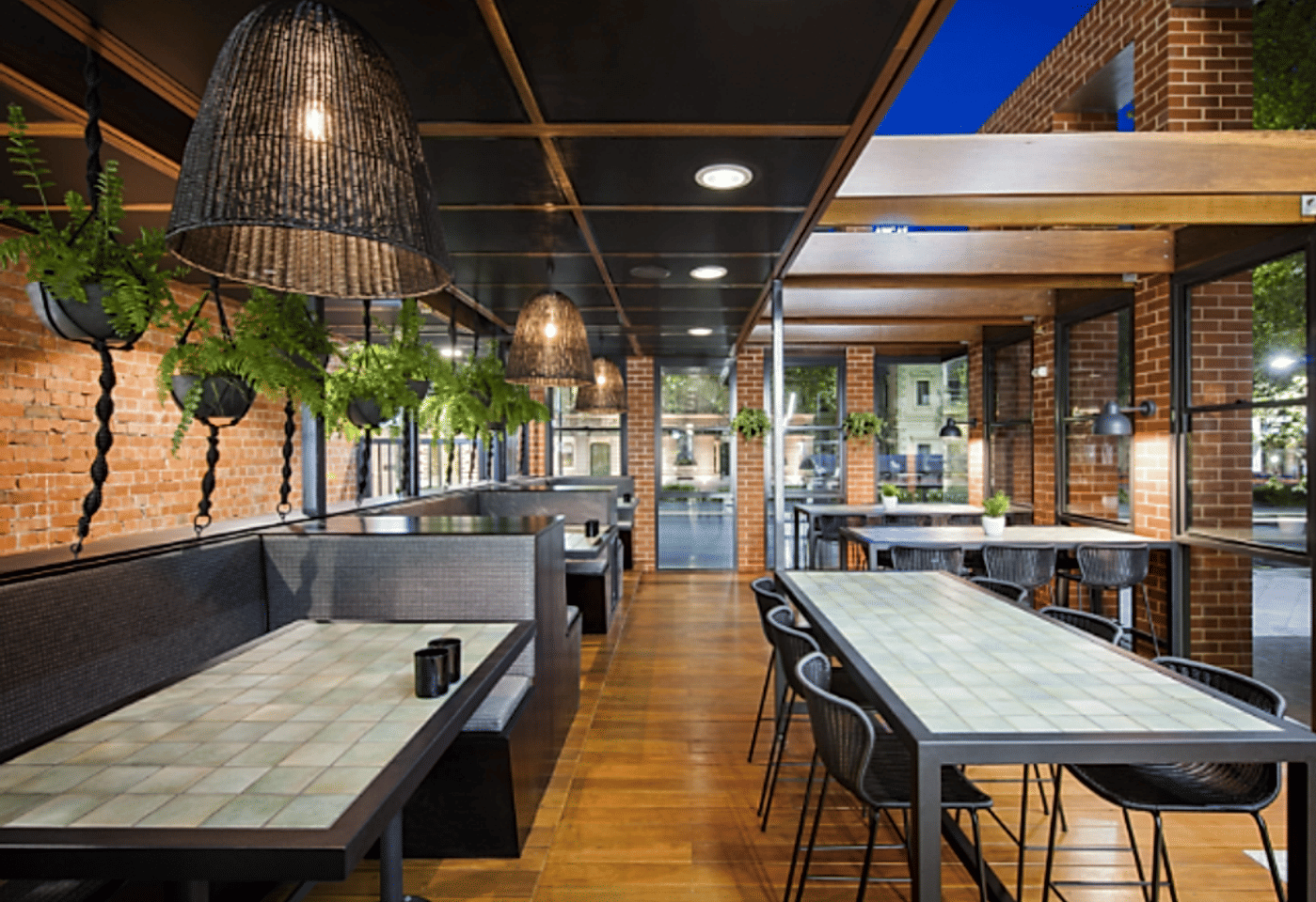 Garden Bar, Electra House image 3