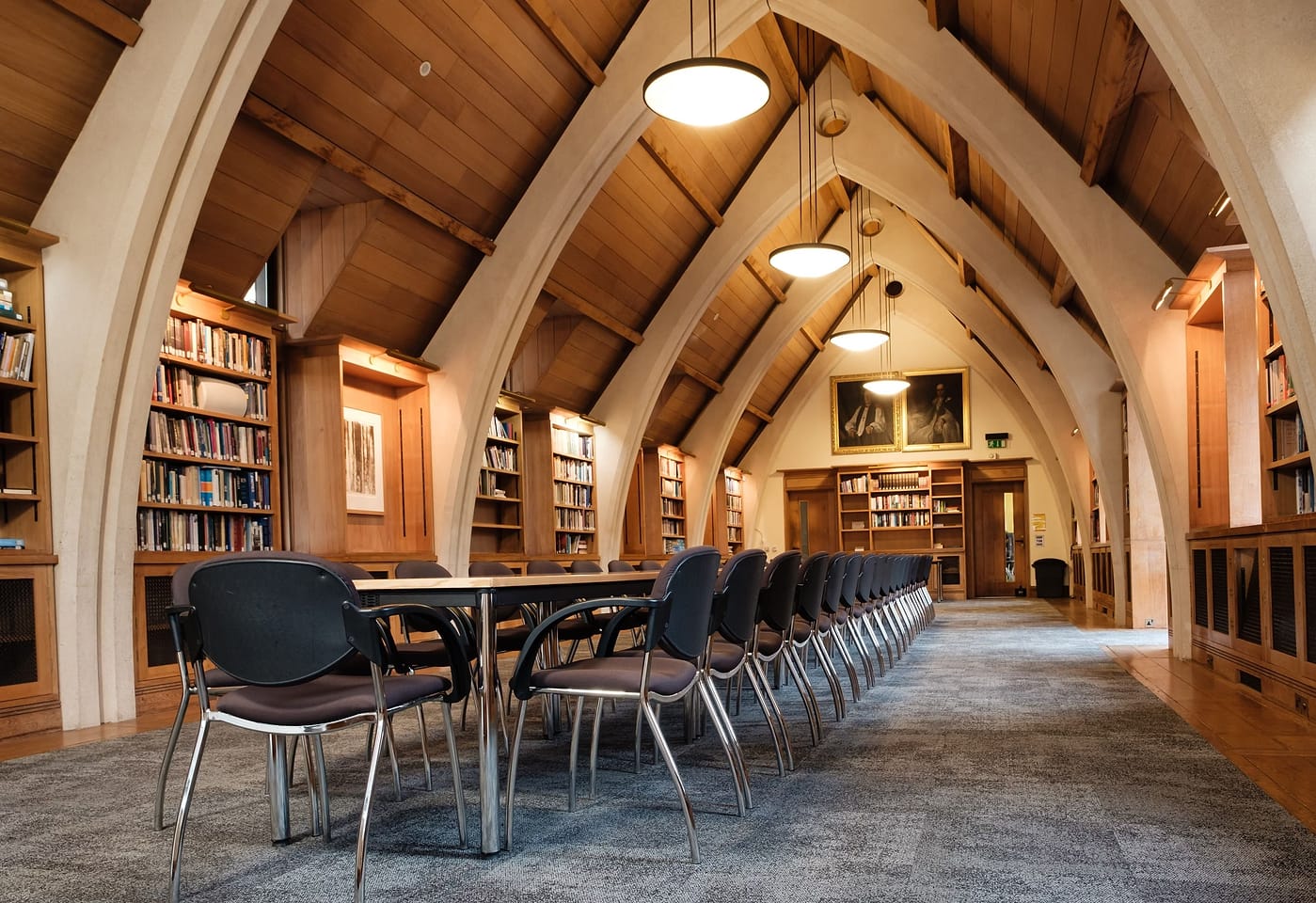 Hold your meeting in the jewel of Southwark cathedral: Gary Weston Library image 3