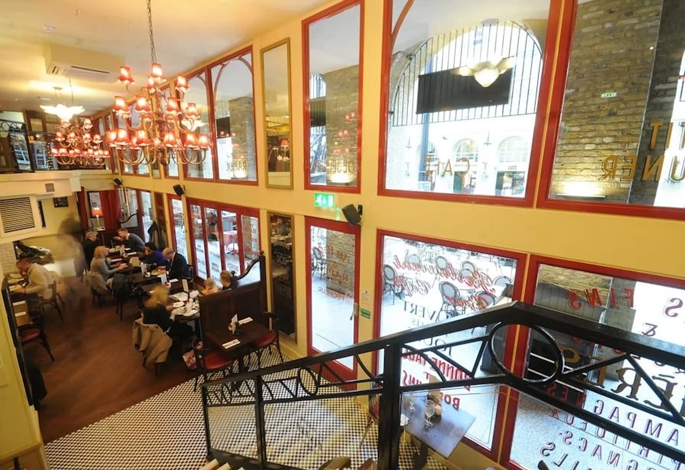 HaysGalleria, Cafe Rouge, function rooms Southbank