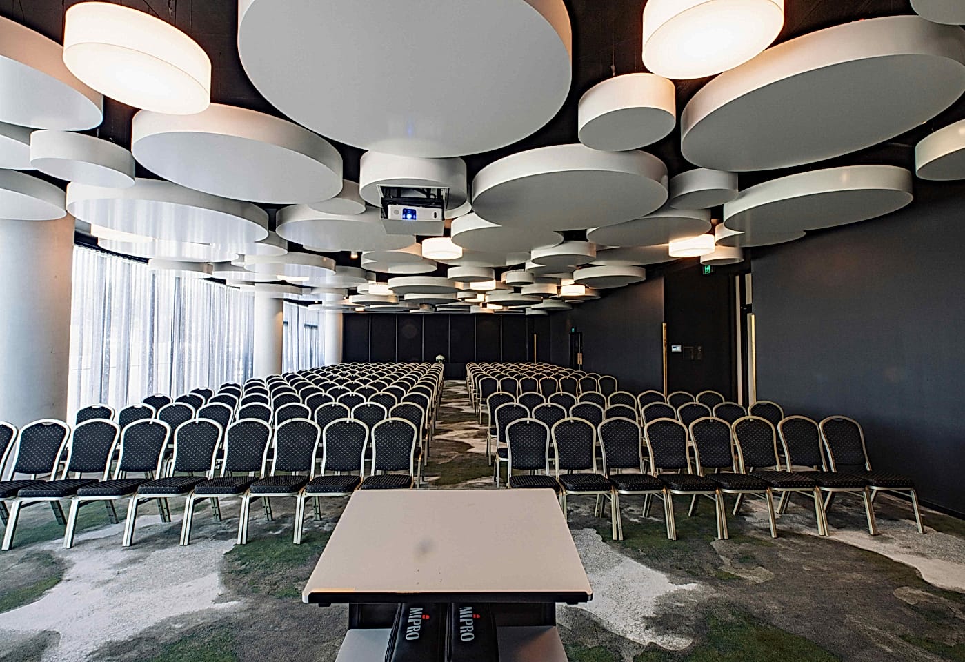 Hills Room, Eatons Hill Hotel1