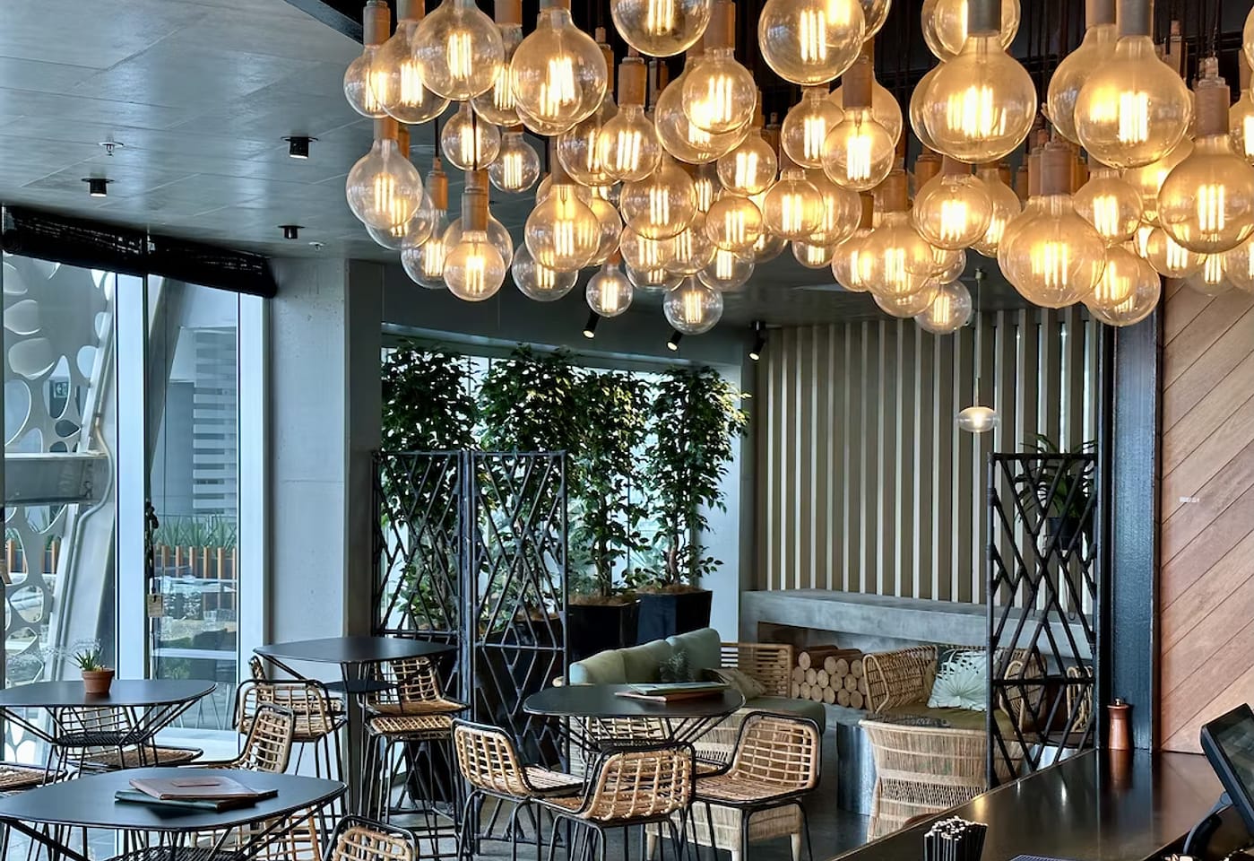 Hurricane's Grill & Bar | The Balcony Exclusive Hire | Venue Hire Gold Coast | 3