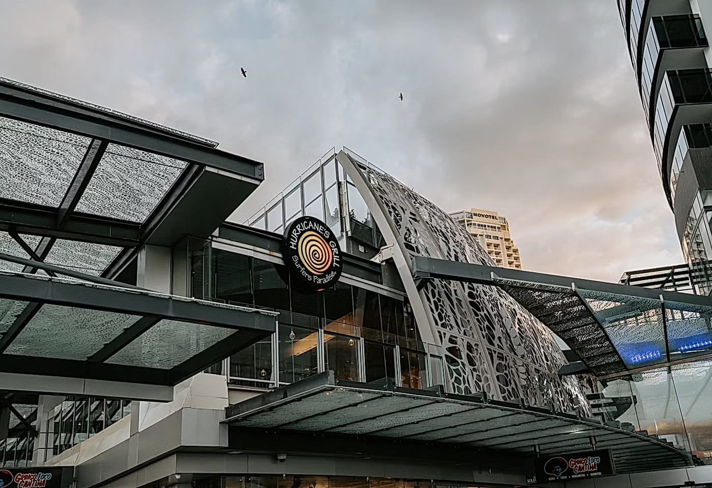 Beachfront View, Hurricane’s Grill & Bar 1