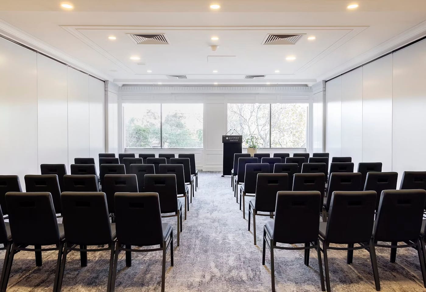 Junior Ballroom, Pullman Melbourne on the Park 1