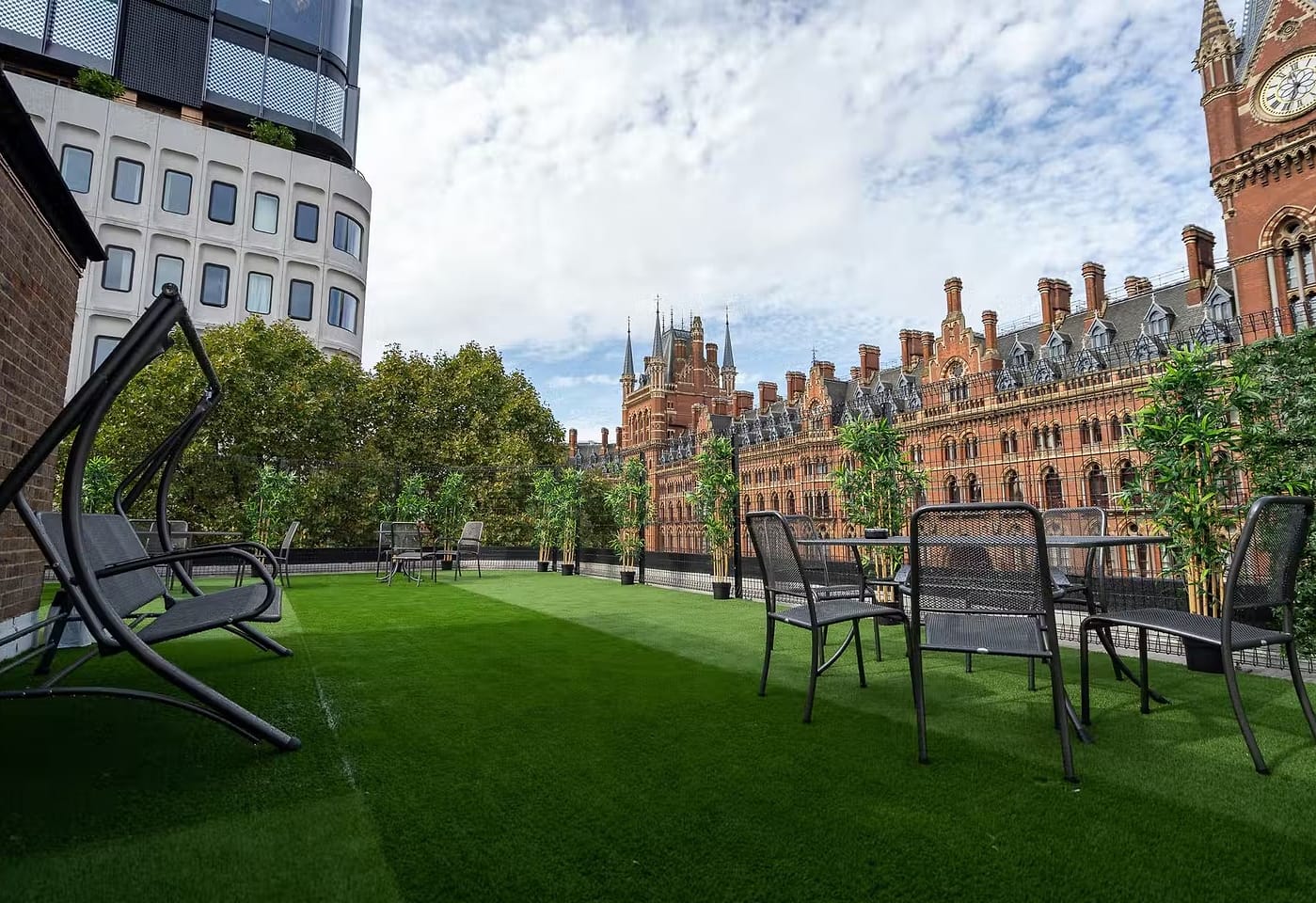 Take a break from your meeting on this open-air terrace