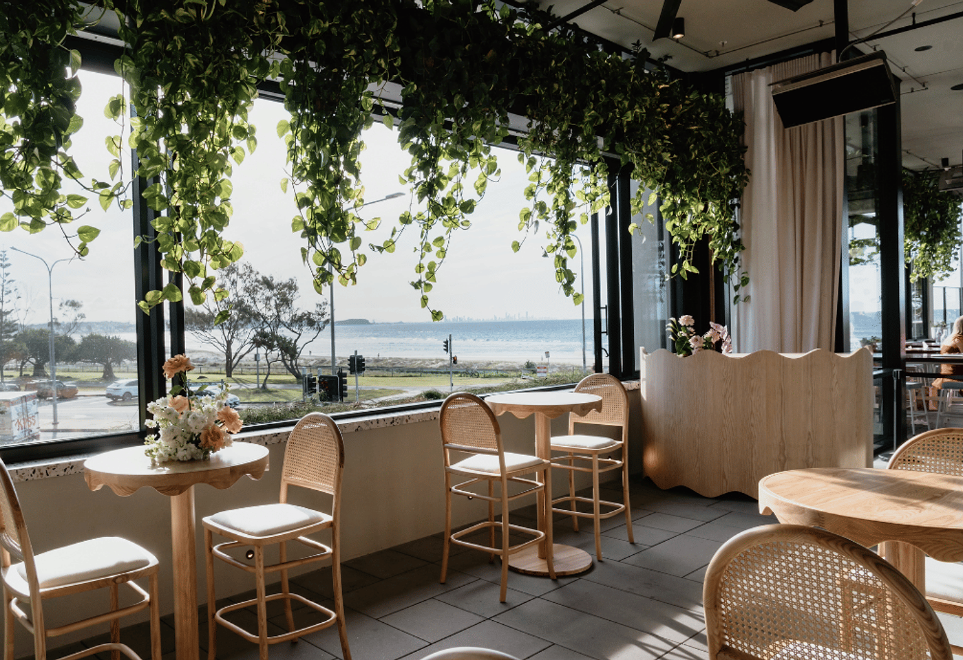 The Coastal Room, Kirra Beach House image 3