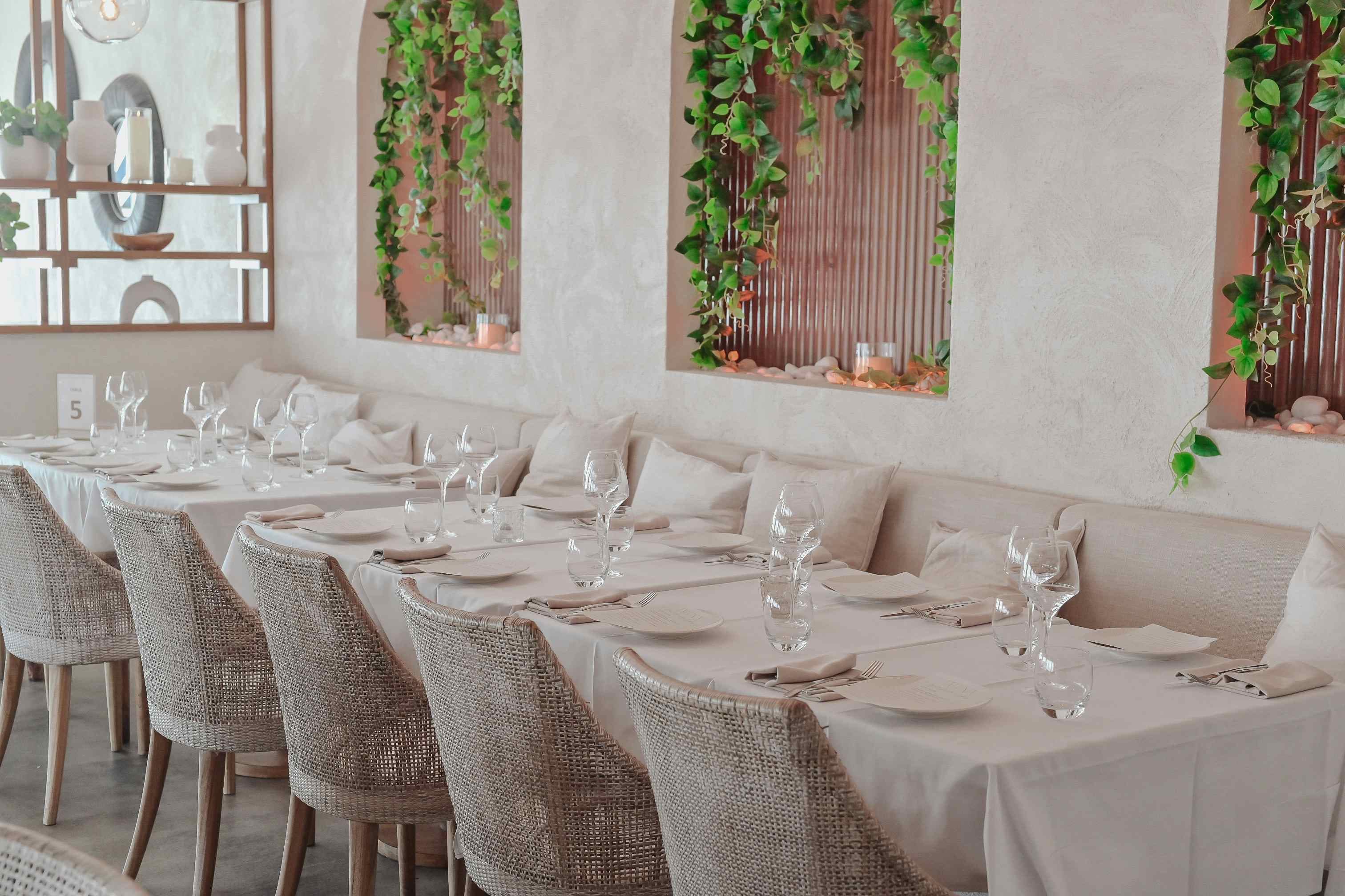 La Luna Dining, La Luna Dining1