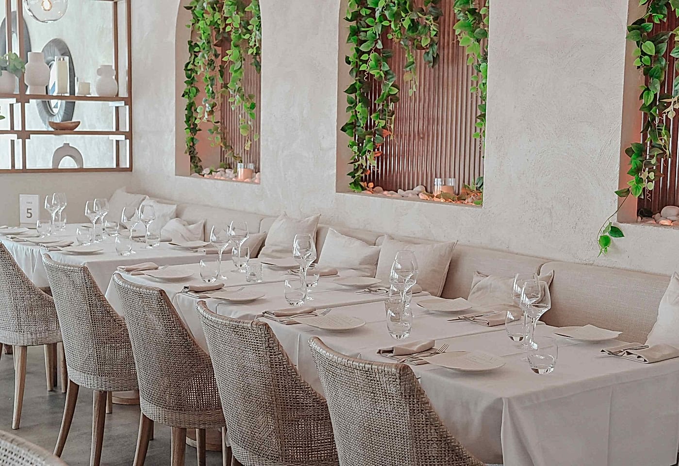 La Luna Dining, La Luna Dining1