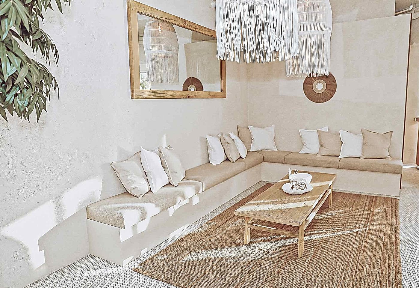 La Luna Dining image 2