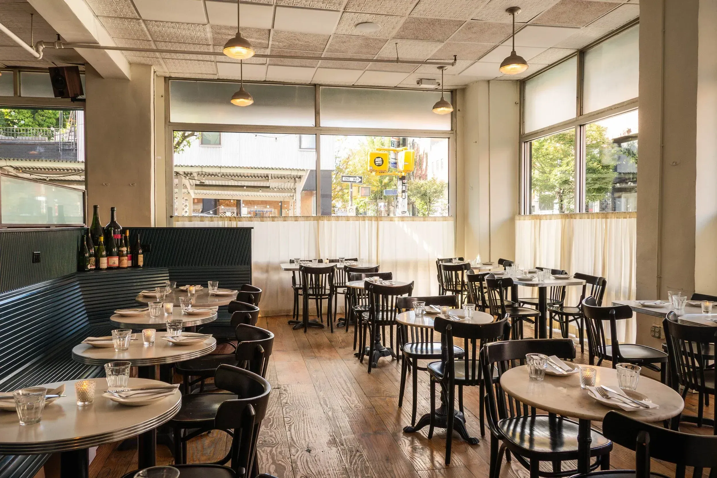 For a grown-up pizza party with friends in Brooklyn: Leo1