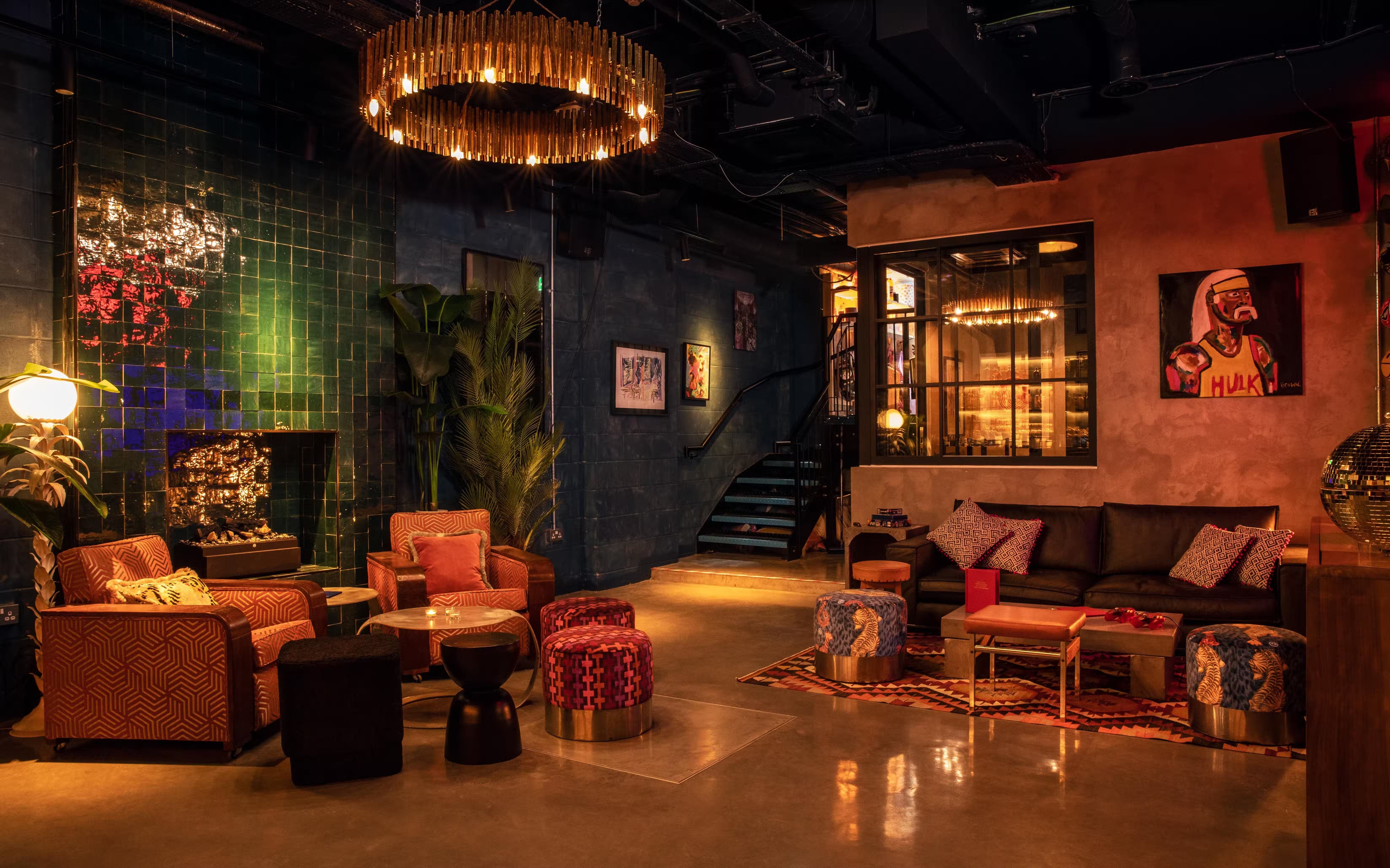 Little scarlett door west end bars