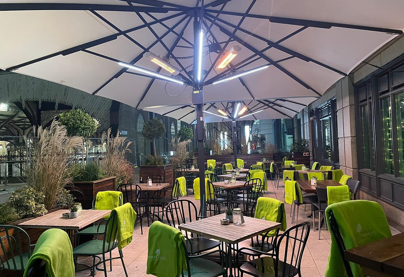 Outdoor terrace at The White Horse, a pub near Liverpool Street in London