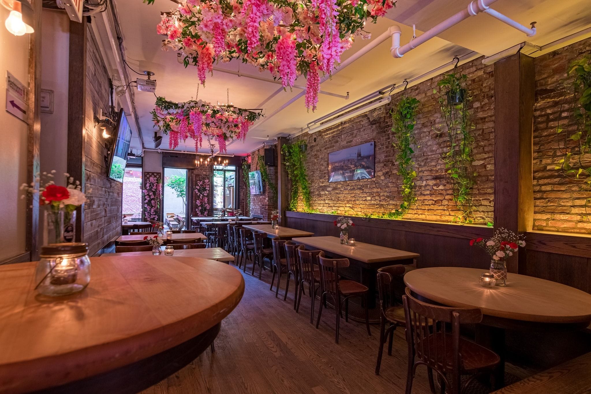 A  beer garden in NYC tied to German tradition: Loreley Restaurant and Biergarten image 2