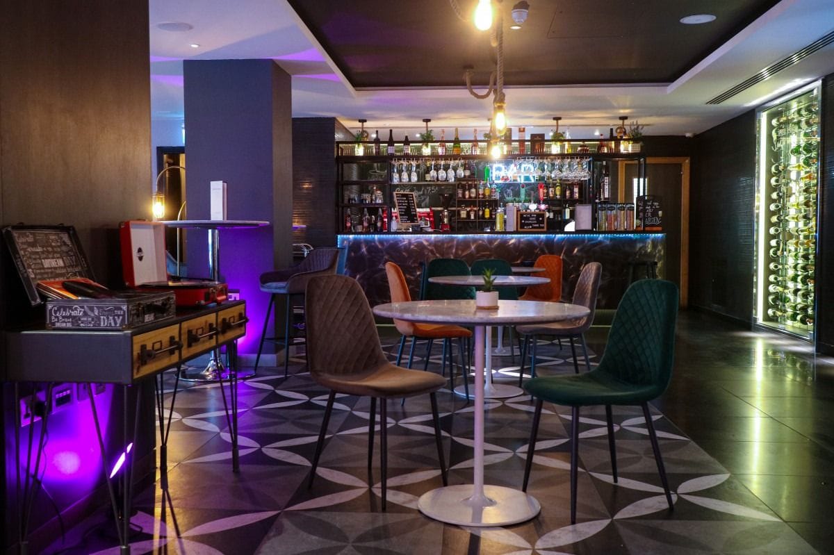 Lounge bar southwark bar