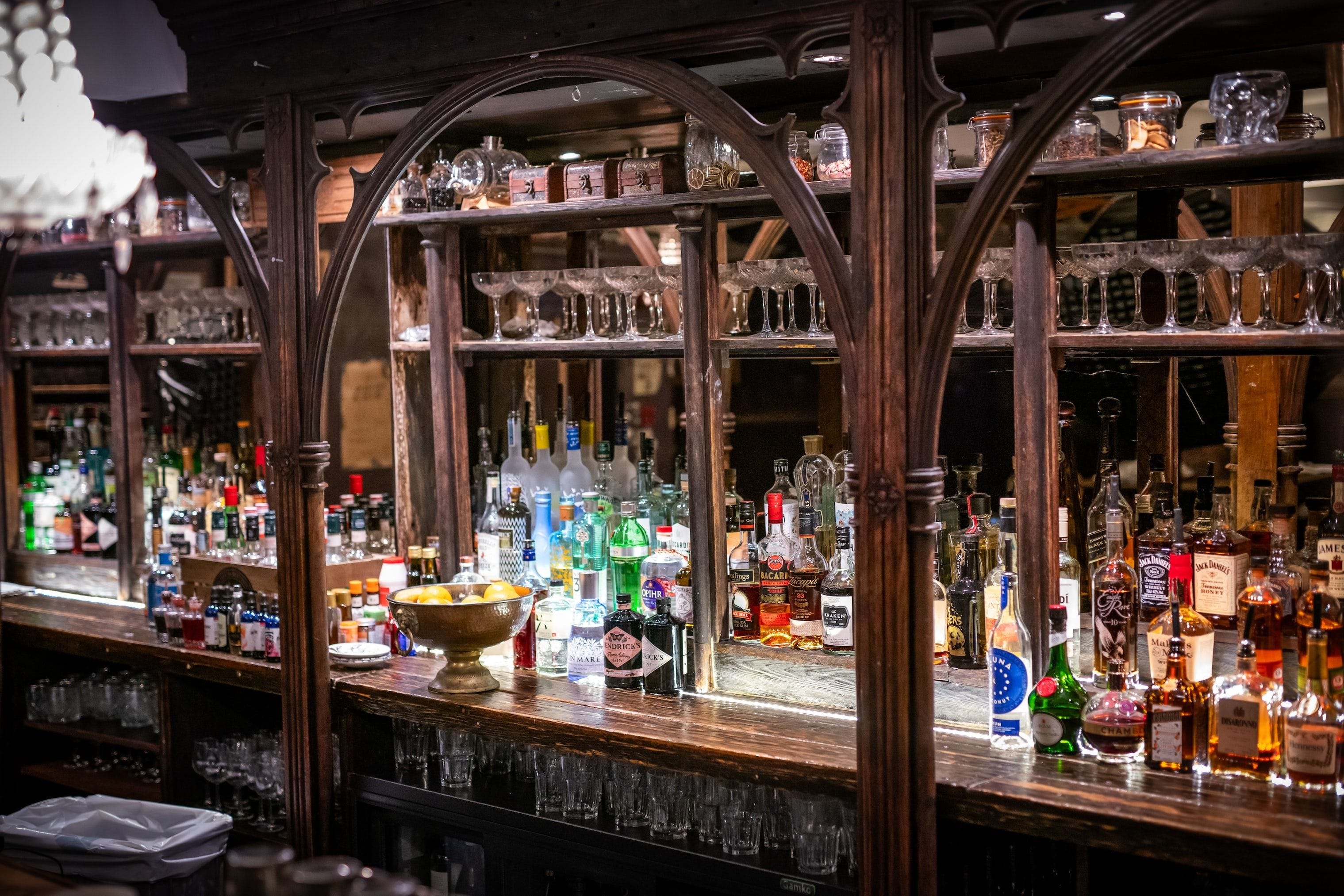 Lucky Pig cocktail bar London hire