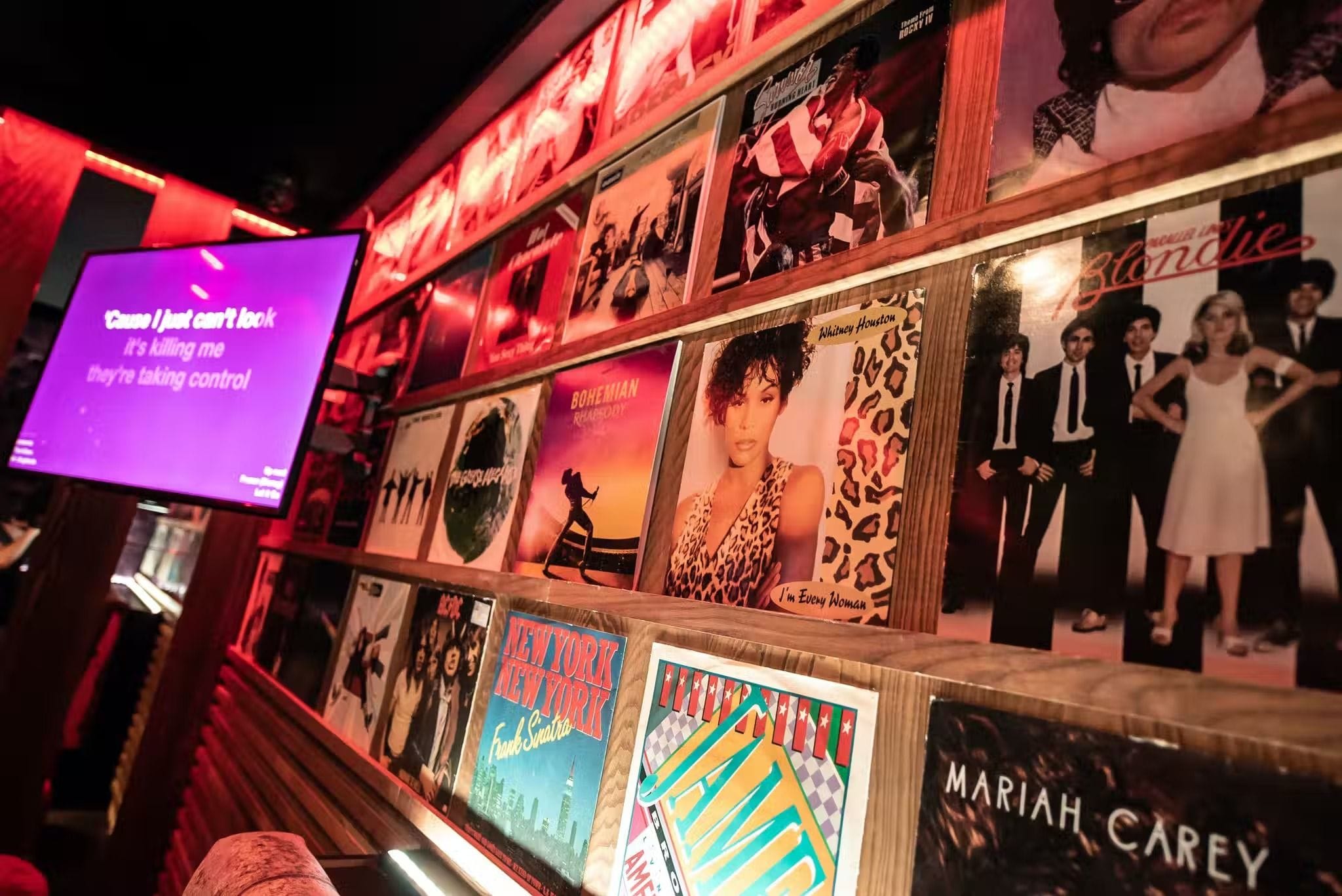 Lucky voice holborn bar 1