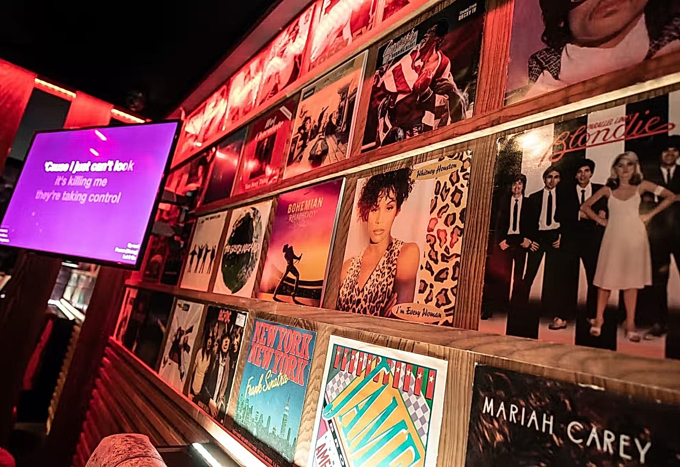 Lucky voice holborn bar 1