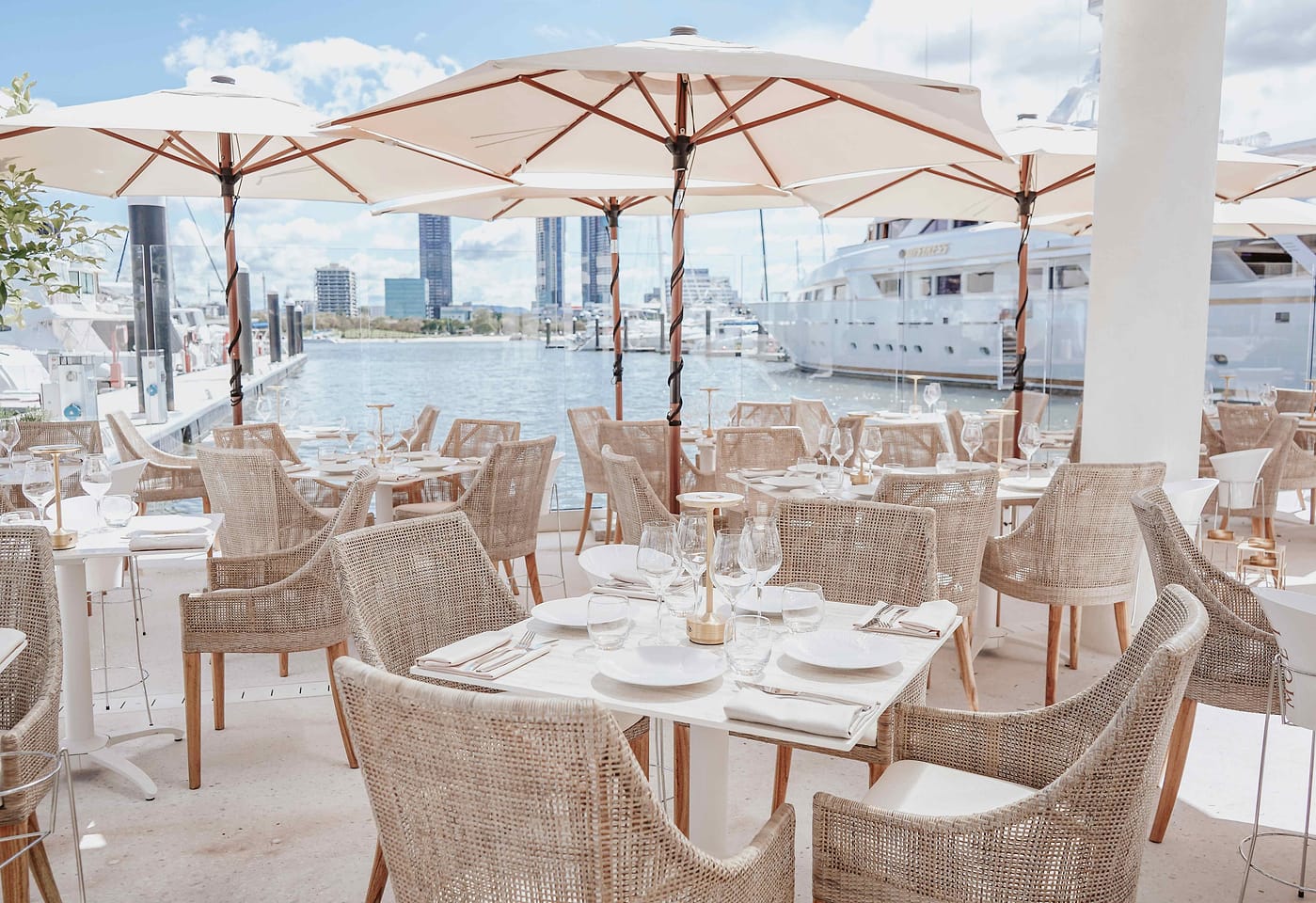 MARE by La Luna Beach Club, La Luna Beach Club 1