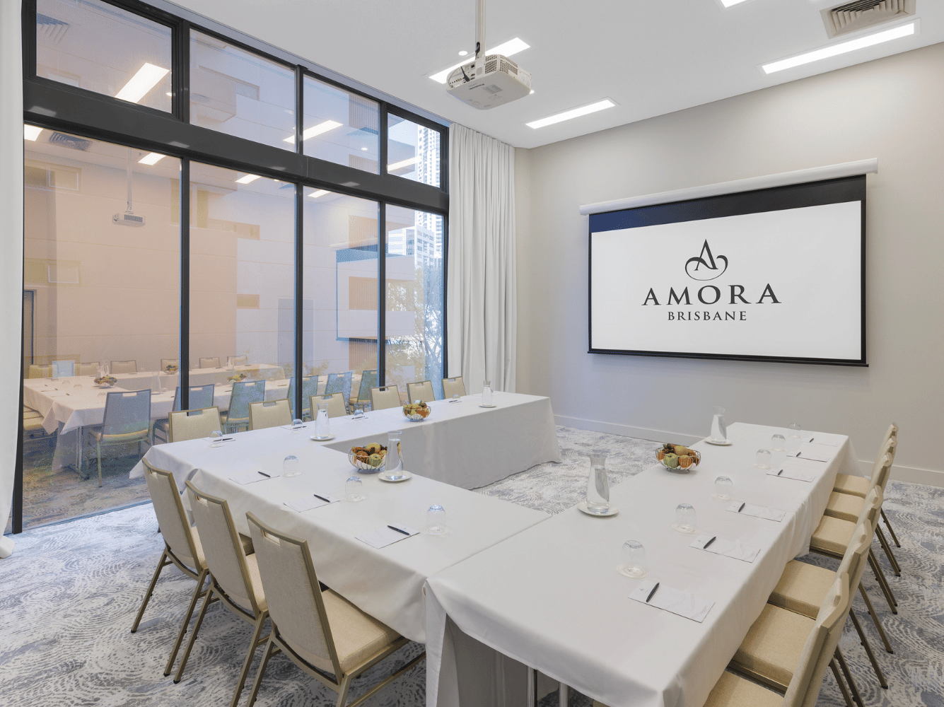 Machellar Room, Amora Hotel Brisbane image 2