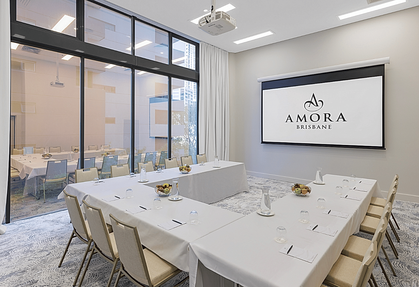 Machellar Room, Amora Hotel Brisbane image 2