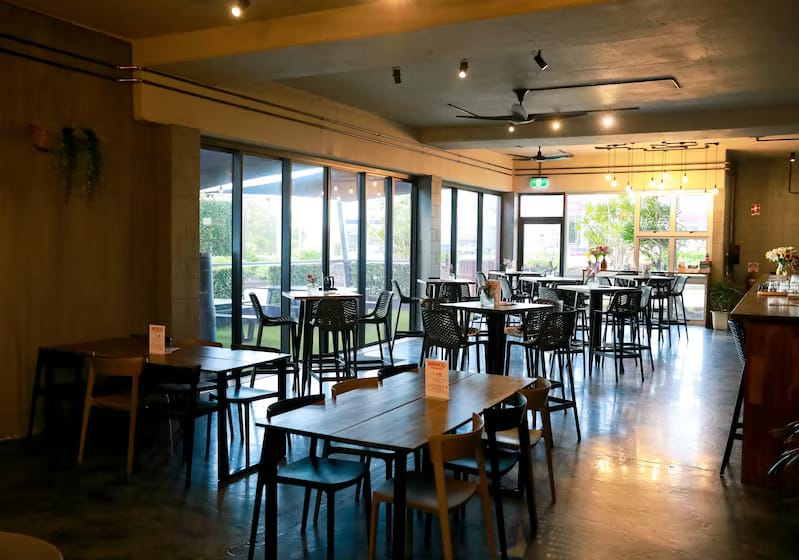 Madocke Beer Brewing Company | Indoor Alternate Seating | Venue Hire Gold Coast | 3