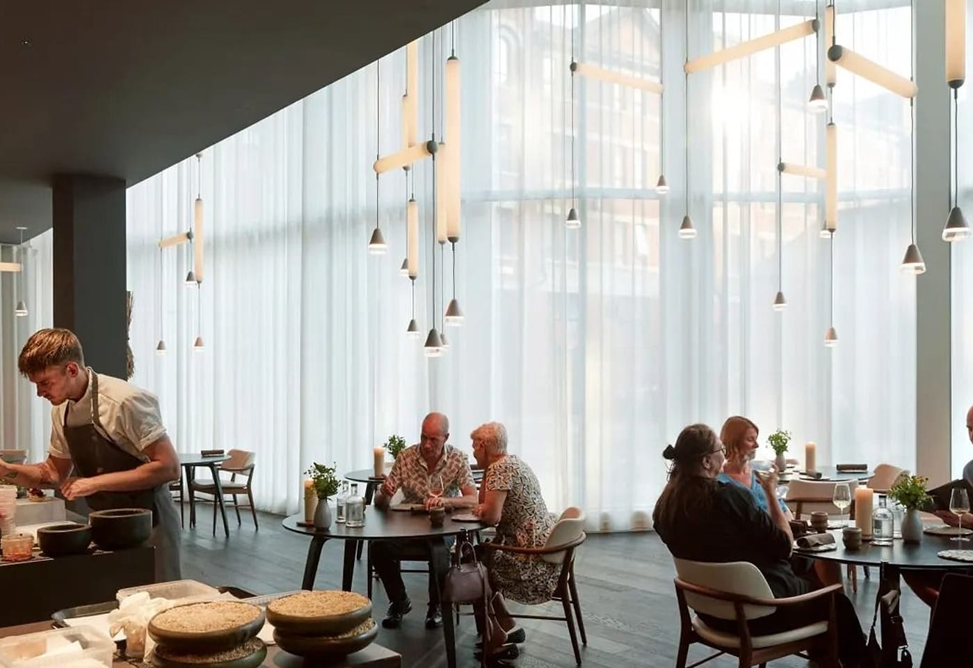 Mana restaurant manchester 2 .