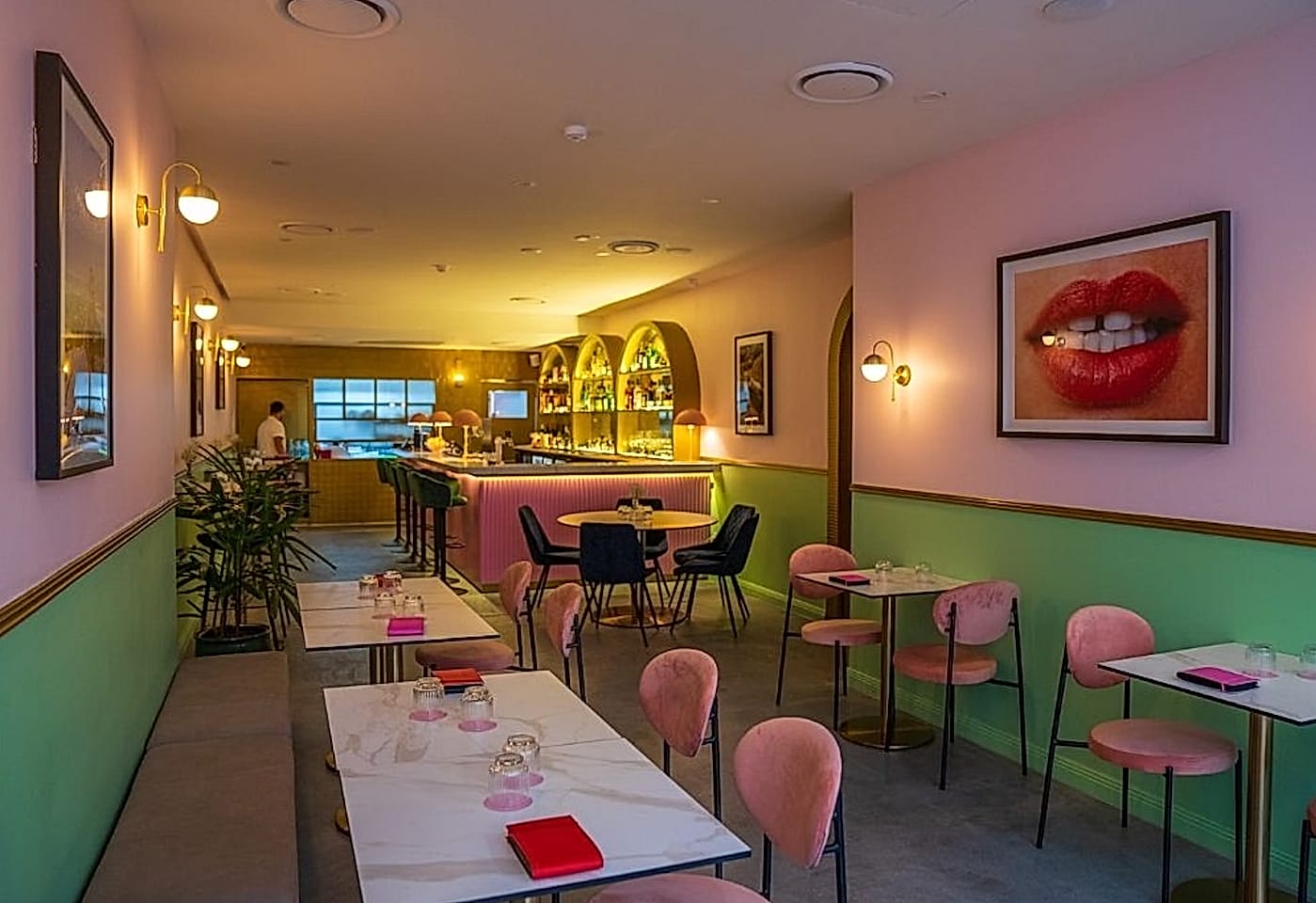 Marilyn's Bar & Diner, Exclusive Hire1