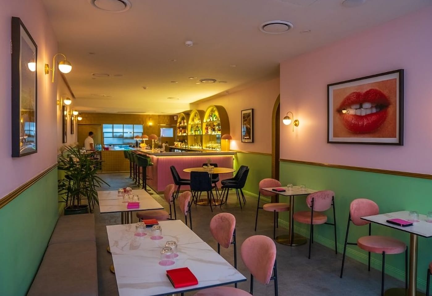 Marilyn's Bar & Diner, Exclusive Hire1