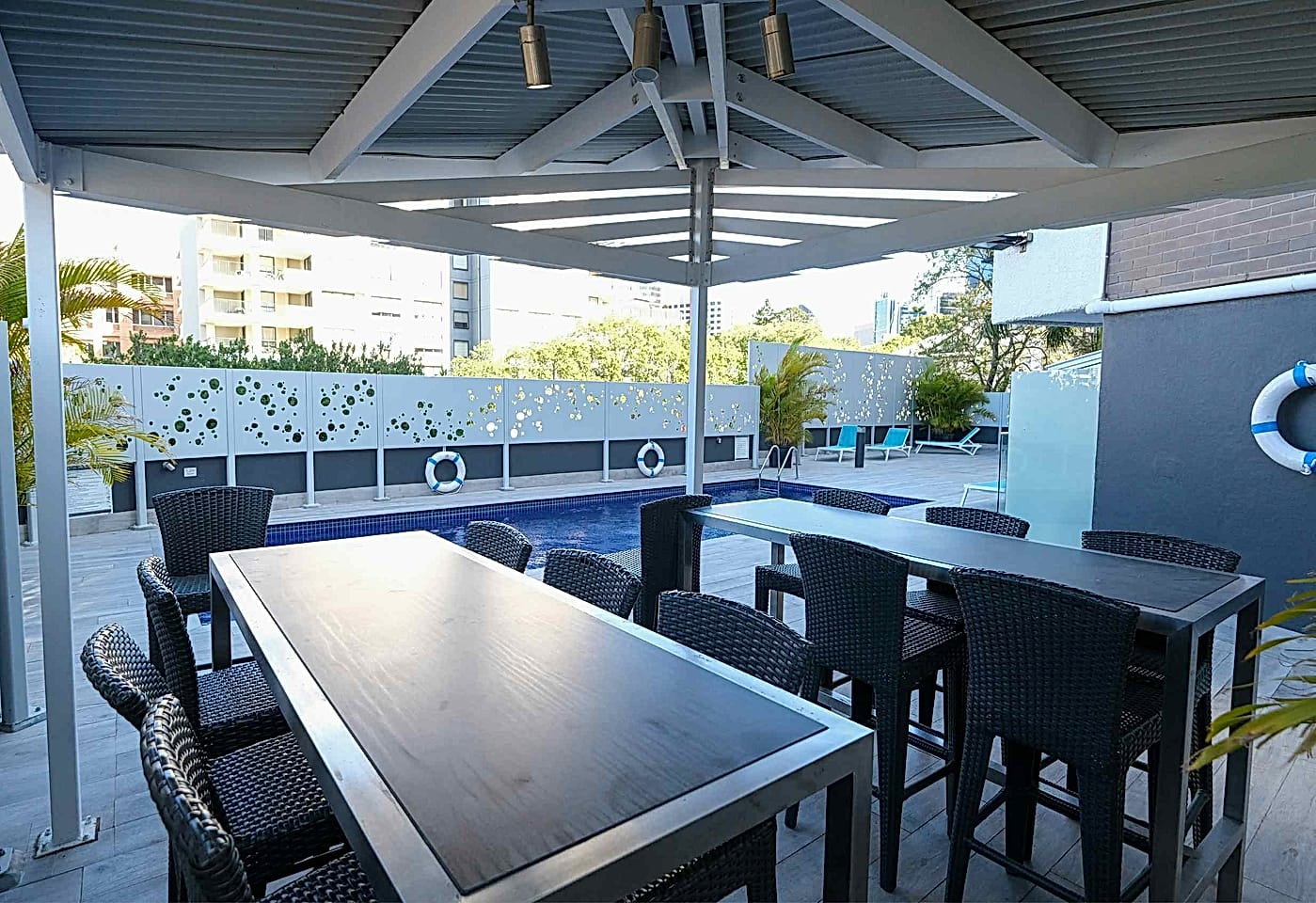 Mercure Brisbane Spring Hill | View of Table Seating Poolside | Venue Hire Brisbane | 1