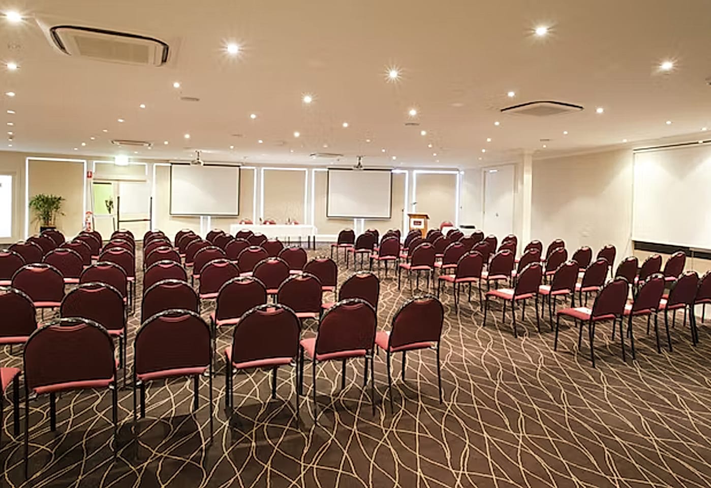 Mercure Canberra | Carlton Room | Venue Hire Canberra | 2