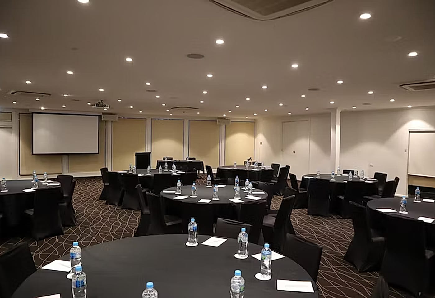 Mercure Canberra | Carlton Room | Venue Hire Canberra | 3