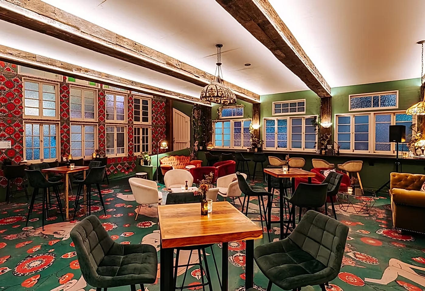 Miami Marketta | Champagne Bar Exclusive Hire | Venue Hire Gold Coast | 2