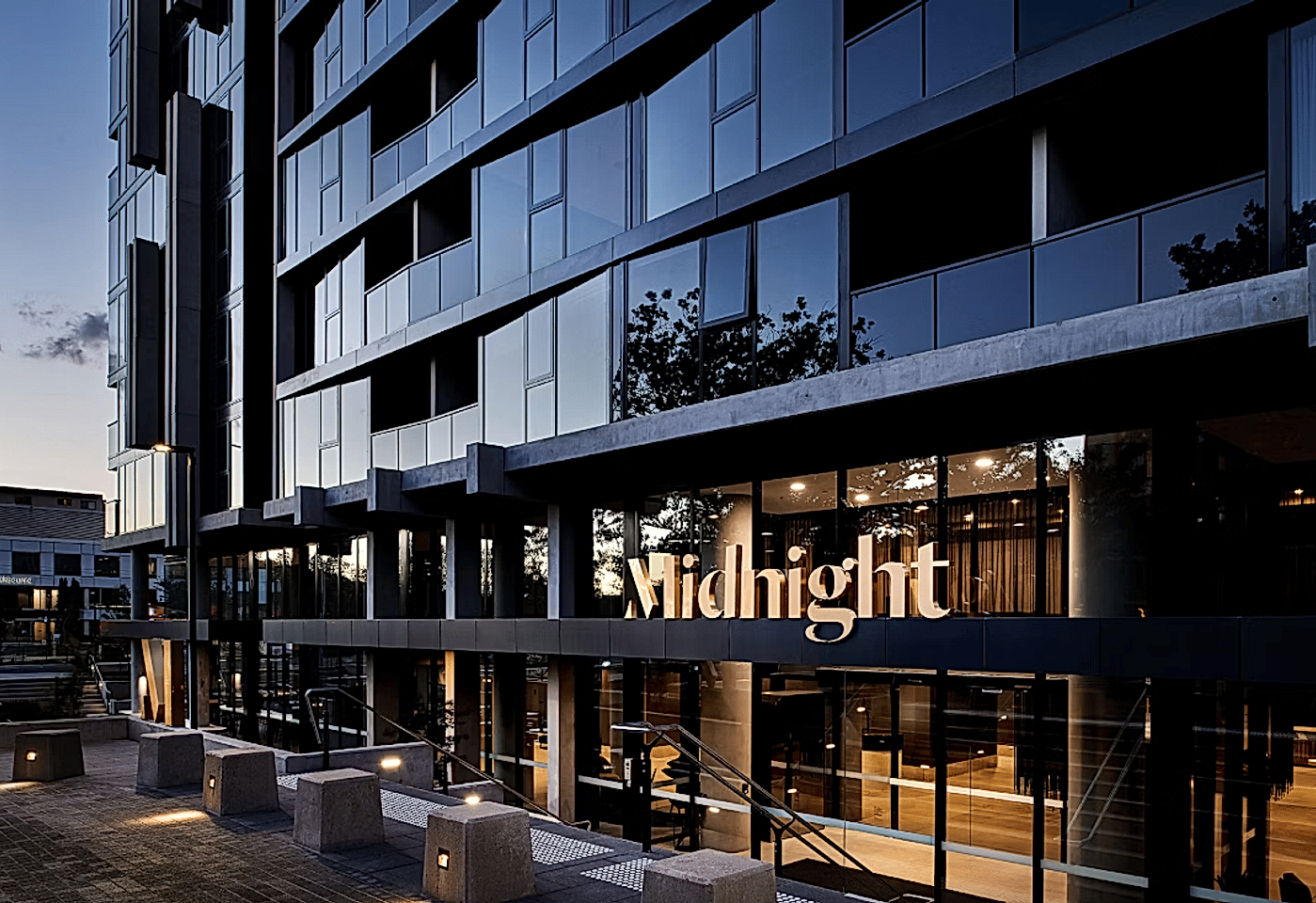 Midnight Hotel - Autograph Collection | The Atrium | Venue Hire Canberra | 3