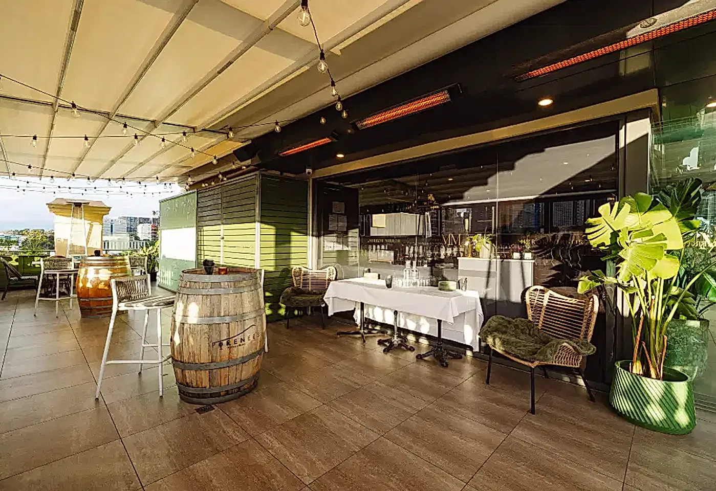 Exclusive Rooftop, Mirror Mirror Rooftop Lounge image 3