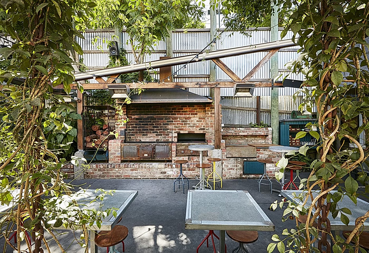 Dr Morse Bar & Eatery | Beer Garden | Venue Hire Melbourne | 2