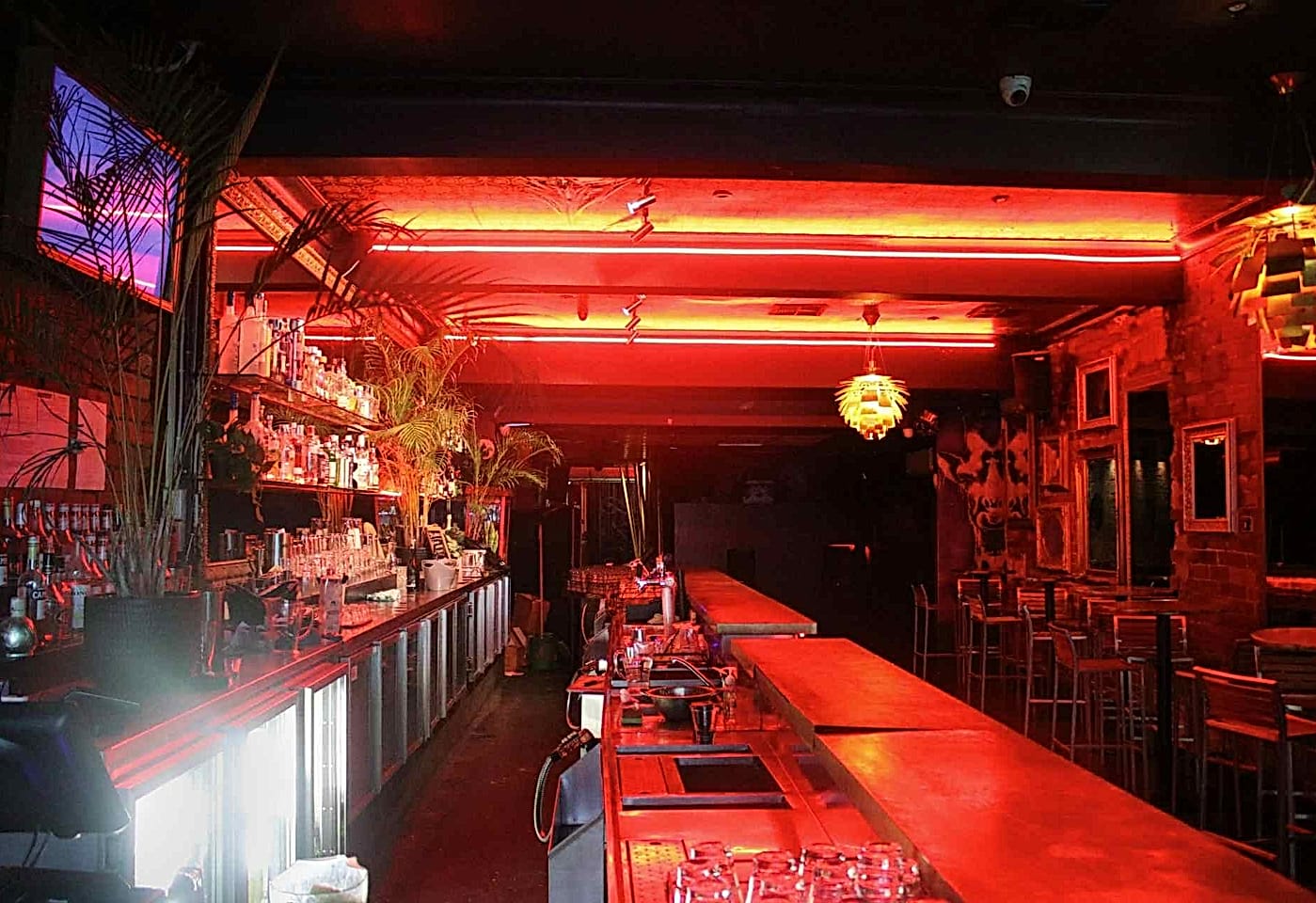 Mr Hyde's Garden Bar & Nightclub, Jekyll & Hyde image 3