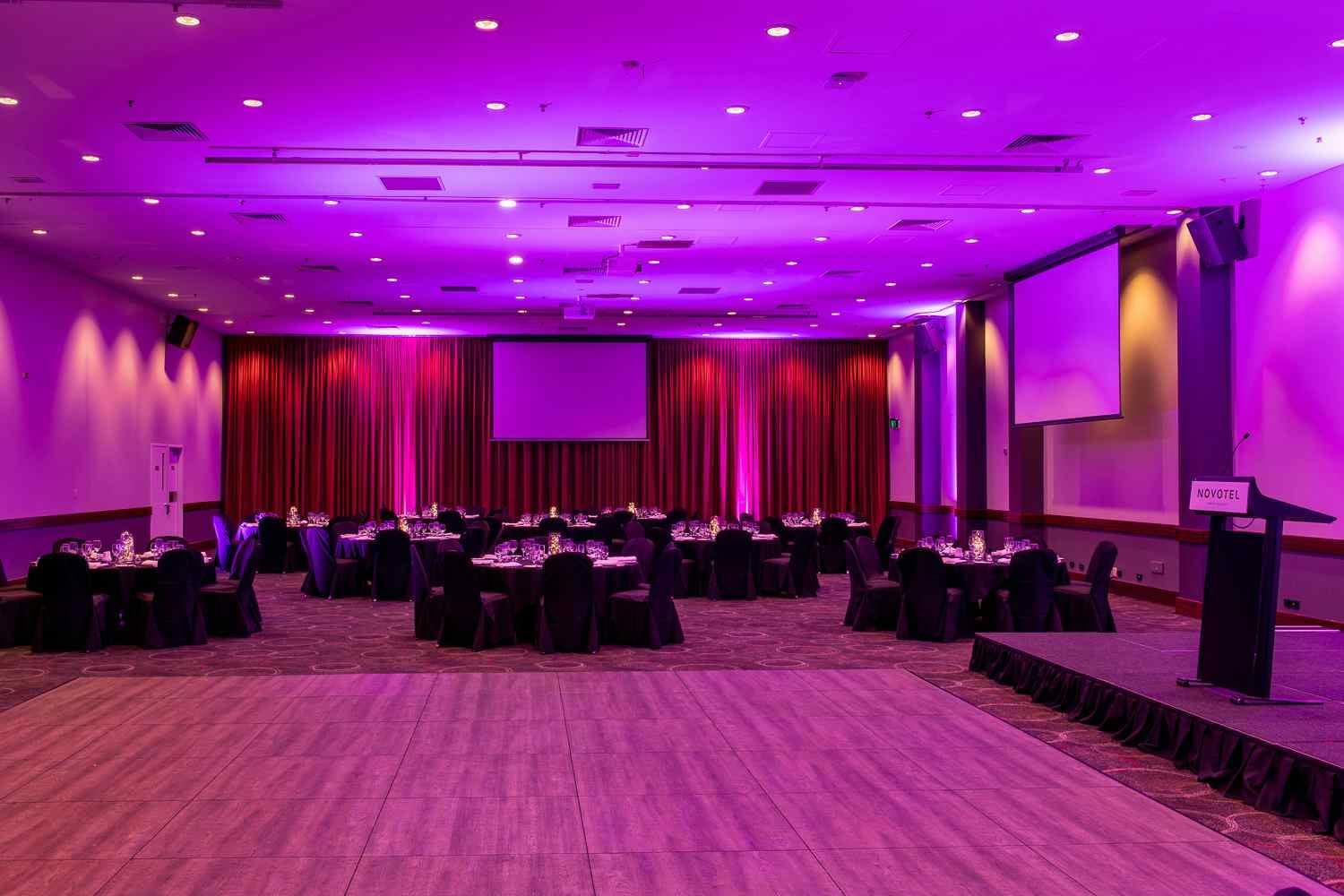 Ballroom South, Novotel Perth Langley image 3
