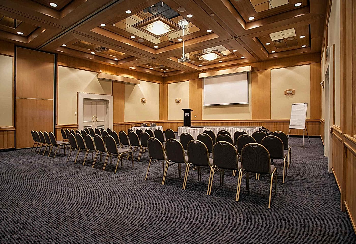 Ocean Room, Sea World Resort1