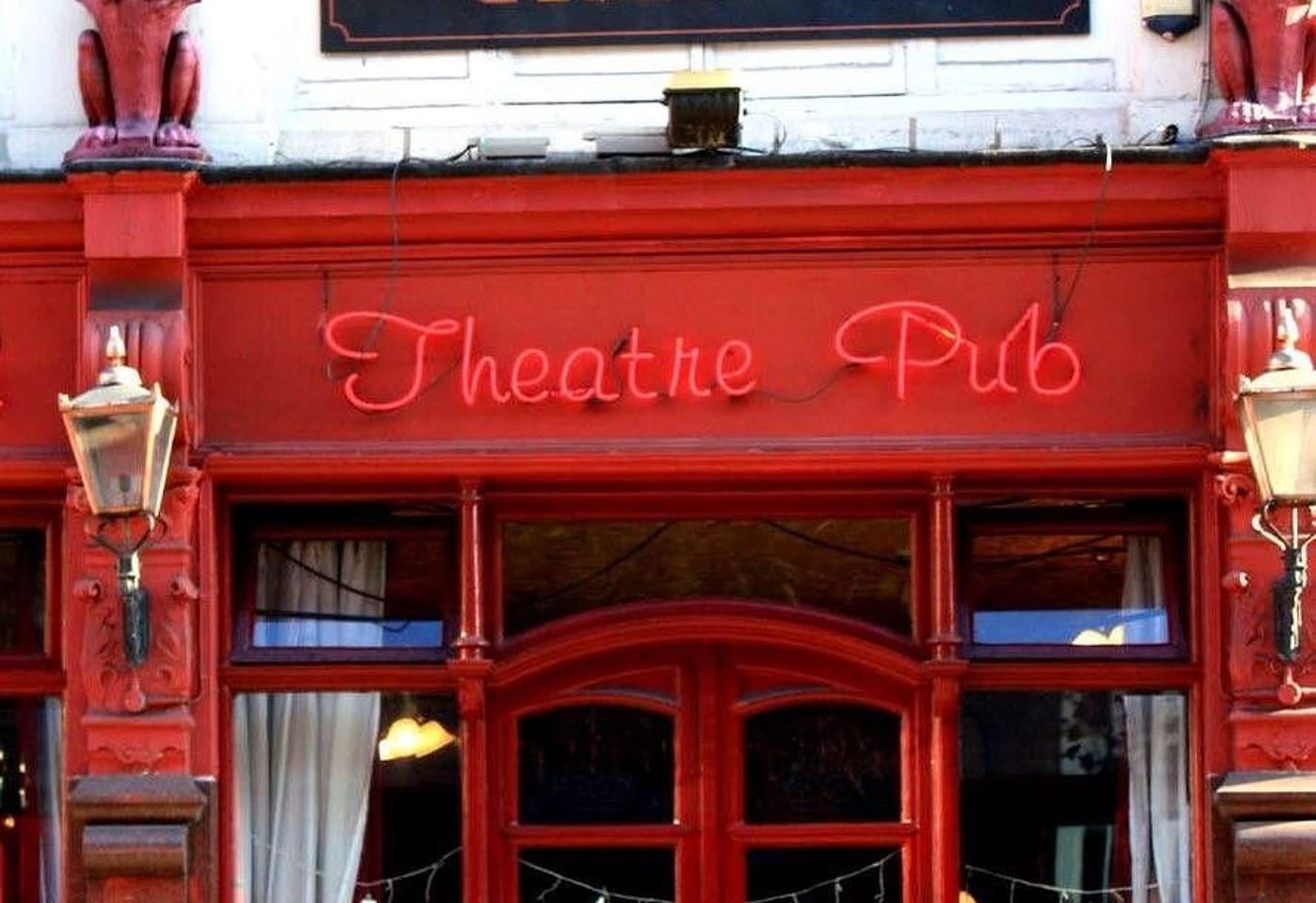 Old red lion theatre pub angel
