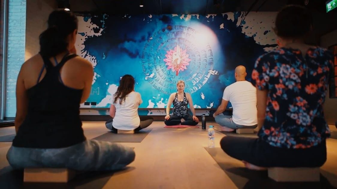 A relaxing meeting room for thinking and wellbeing: OmNom image 2